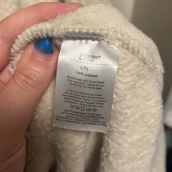 Summer & Rose Hooded Cream Soft Robe - Picture 6 of 9